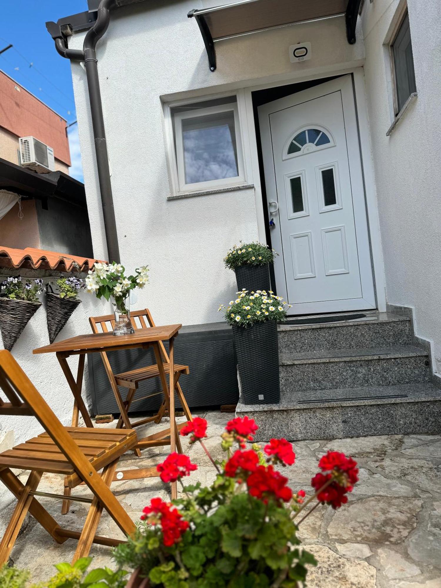 Castelli Apartment Umag Bagian luar foto